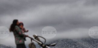 Ветровито е времето в планините, на повечето места снежната покривка е заледена, съобщиха от Планинската спасителна служба на БЧК