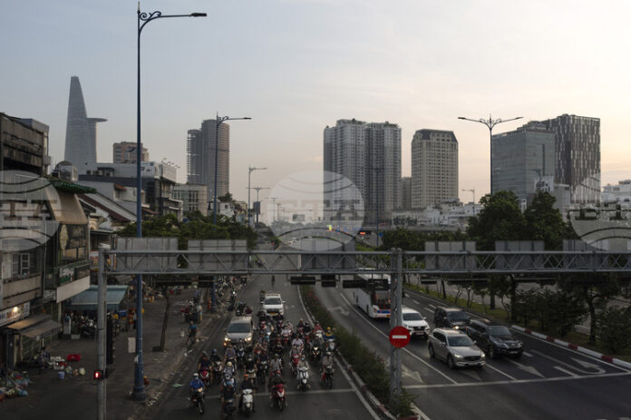 Виетнам удължава данъчните облекчения за горивата до края на юни