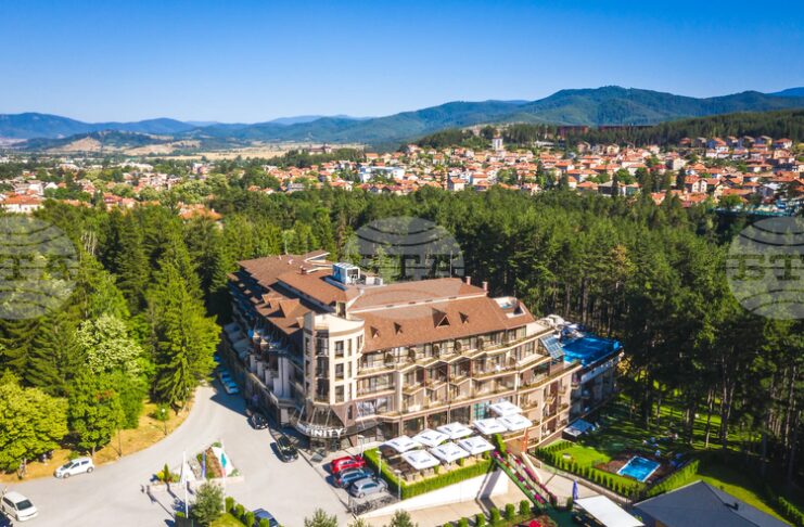 Вилно селище със самостоятелен СПА център ще бъде открито през май в комплекс "Инфинити Парк" във Велинград