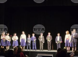 Вокална формация „Либервокс“ представи първия си самостоятелен концерт в Добрич