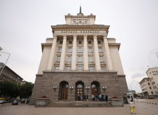 Временна организация на движението се въвежда в центъра на София в неделя заради провеждането на парламентарните избори