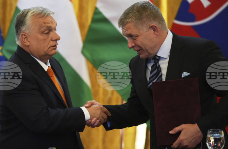 За вдигане на европейските санкциите срещу руския петрол и газ се обявиха премиерите на Словакия и Унгария