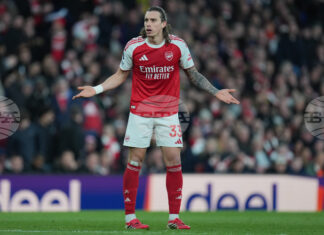 Защитникът на Арсенал Рикардо Калафиори остава под въпрос за домакинството срещу Нюкасъл