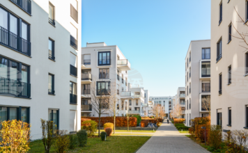 Жилищният пазар в България преминава от еуфория към нормализация, сочи анализ