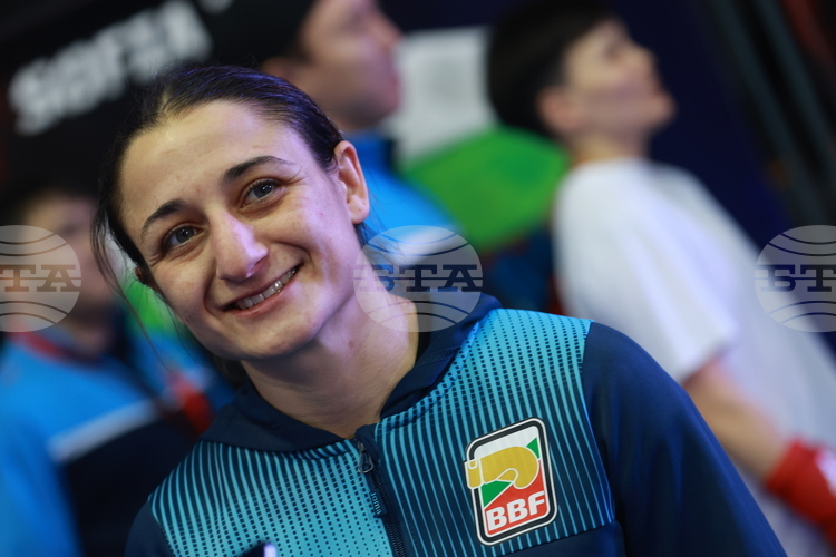 Златислава Чуканова започна силно участието си на турнира от Световната купа по бокс в Бразилия