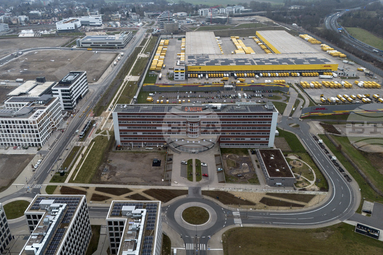 „Стелантис“ съкращава значително дейността в завода на „Опел“ в Рюселсхайм