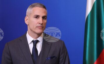 служебният министър-председател Андрей Гюров
