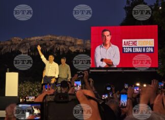 Бившият гръцки премиер Алексис Ципрас обяви завръщането си в политиката