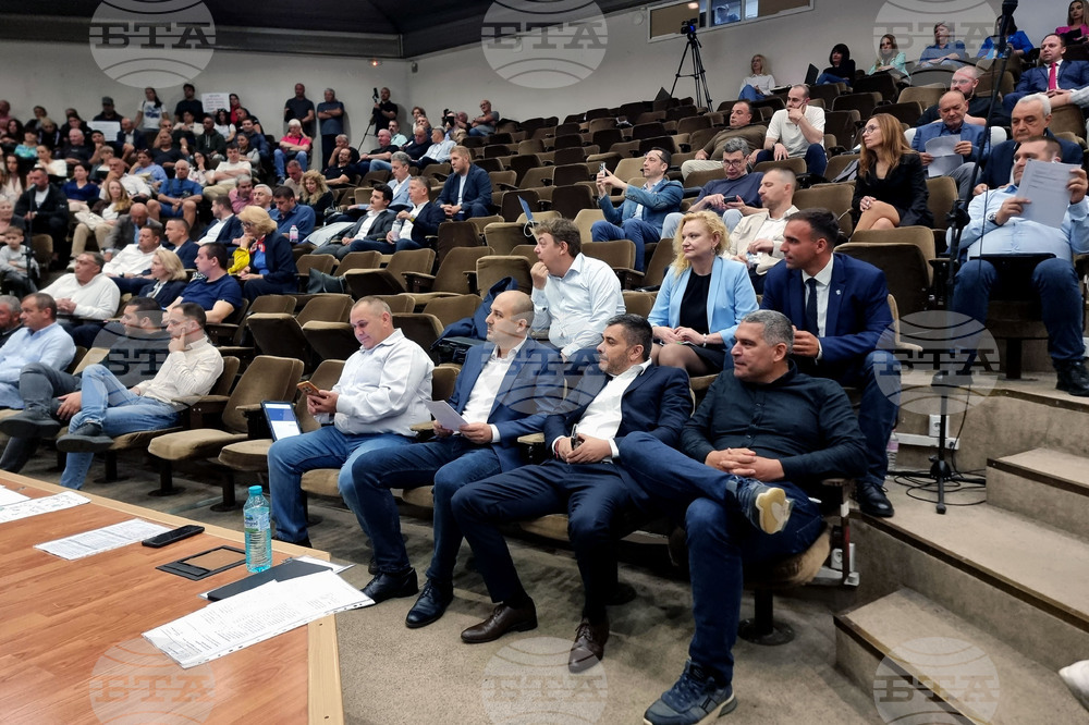 Общинският съвет във Варна провежда редовно заседание