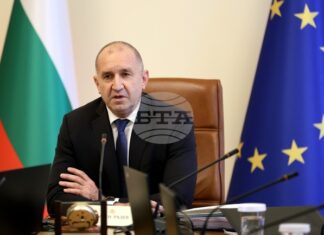 Румен Радев