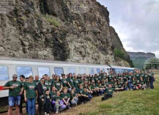 Близо 400 души са пътували с туристическите композиции на БДЖ в Източните Родопи този уикенд Близо 400 души са пътували с туристическите композиции на БДЖ в Източните Родопи този уикенд