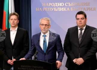 Дори Борисов и Пеевски не са се опитвали да ограничат по такъв начин правата на опозицията, както „Прогресивна България“, коментираха от ПП