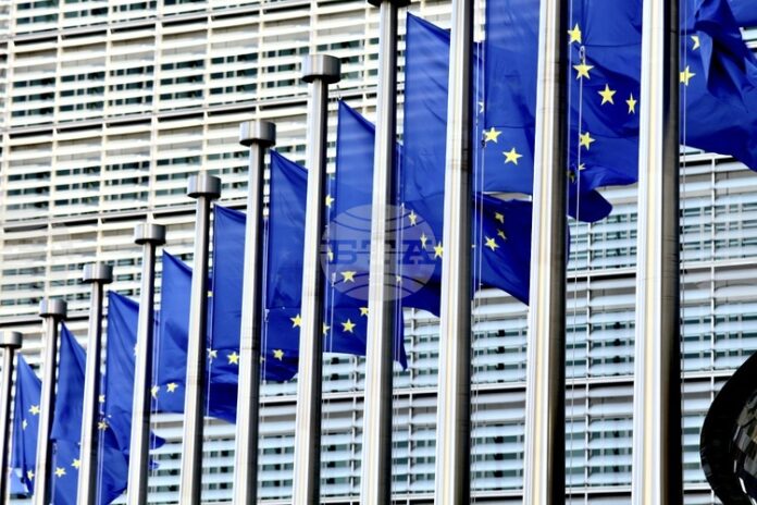 Европейската комисия приветства присъединяването на Сърбия към разплащателната система SEPA Европейската комисия приветства присъединяването на Сърбия към разплащателната система SEPA