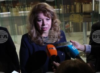 Имаме всички възможности и най-вече амбиция догодина да се представим и като блестящи домакини на „Евровизия“, каза президентът Илияна Йотова