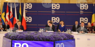 Букурещката деветка