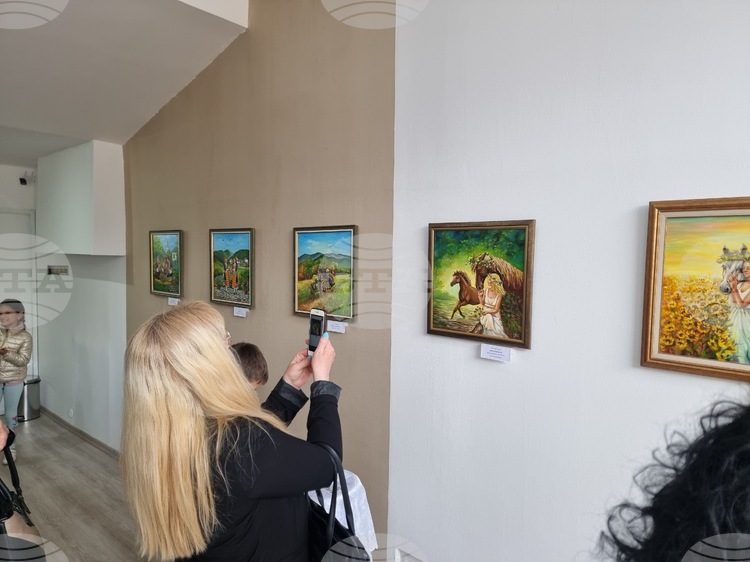 Изложба „Живите картини“ в Чепеларе илюстрира дигитални технологии, с които живописното изображение оживява