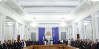 Правителството с министър-председател Румен Радев встъпи в длъжност на церемония в Министерския съвет
