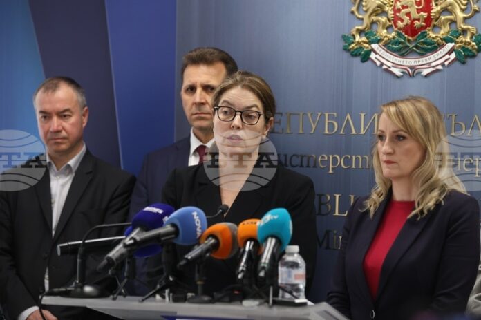 Министър Ива Петрова смени Съвета на директорите на БЕХ