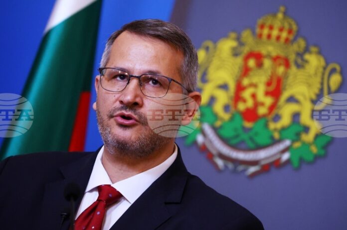 Няма проблем с язовира на Пампорово след свлачището в района, каза Иван Христанов