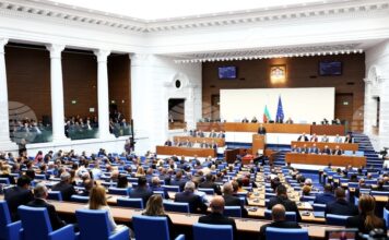 ОБНОВЕНА Деветима нови народни представители от „Прогресивна България“ положиха клетва