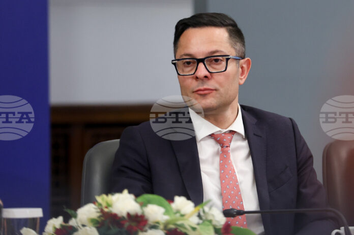 Правителството се обяви за мощна подкрепа за българския производител и правила, които да важат за всички, каза вицепремиерът Пулев