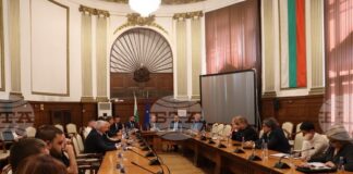 Представители от сектор „Растениевъдство“ се срещнаха със земеделския министър Пламен Абровски