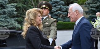 Президентът Илияна Йотова се срещна в Ереван с арменския си колега Вахагън Хачатурян, съобщи АРМЕНПРЕС