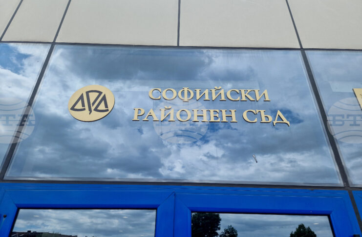 Прокуратурата поиска задържане под стража за четирима обвиняеми за имотни измами