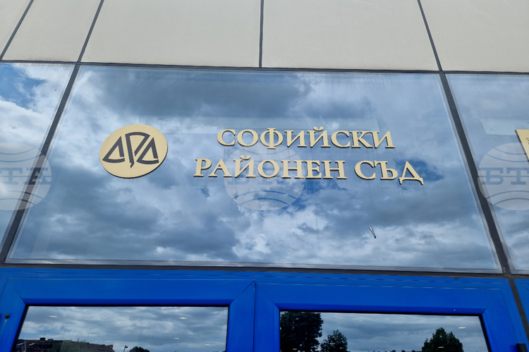 Прокуратурата поиска задържане под стража за четирима обвиняеми за имотни измами