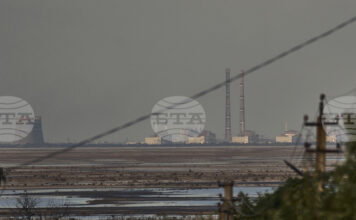 Русия твърди, че Украйна е ударила депо за превозни средства в АЕЦ "Запорожие"