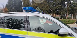 Турски ТИР се е преобърнал на Е-79 в района село Крапчене, община Монтана, и е блокирал двете ленти за движение