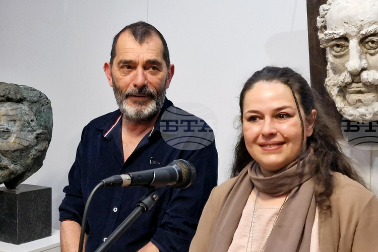 В къща "Елеонора" в Шумен бе открита изложба с творби на Слави Дончев