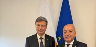 Вицепремиерът Гълъб Донев обсъди с еврокомисаря Валдис Домбровскис мерките на правителството за фискална консолидация