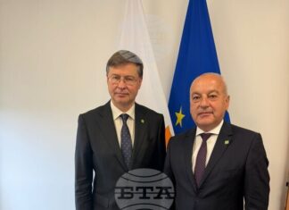 Вицепремиерът Гълъб Донев обсъди с еврокомисаря Валдис Домбровскис мерките на правителството за фискална консолидация