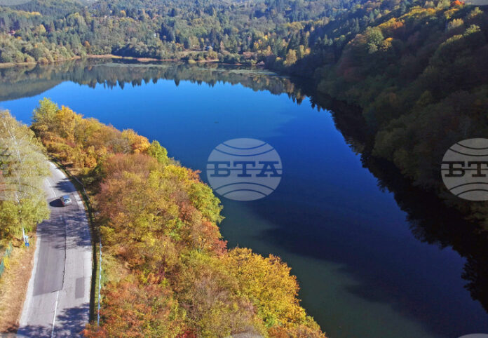 Водният ресурс в язовирите е 79% от общия им обем, Водният ресурс в язовирите е 79% от общия им обем, на 100% са запълнени два