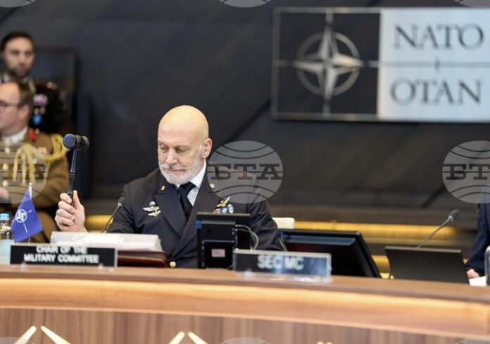Време е за дисциплина и действие, каза ръководителят на Военния комитет на НАТО
