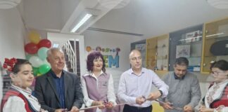 За младите изследователи от Първо ОУ „Христо Ботев“ в Търговище е открит новоизграден STEM център