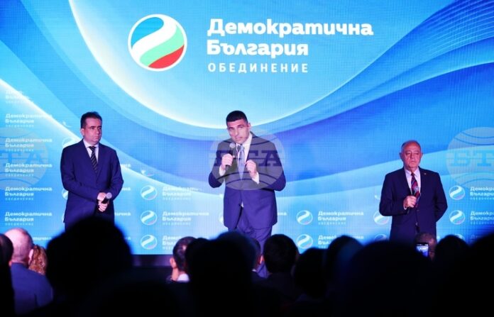 „Демократична България“ е най-дълго просъществувалата дясна коалиция, ще бъде опозиция в парламента, заявиха лидерите ѝ на национално съвещание