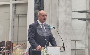 Румен Радев