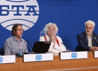 пресконференция на тема „Кой се страхува от Комисията по досиетата и защо е важно нейната дейност да продължи“