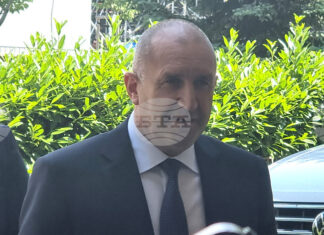Румен Радев