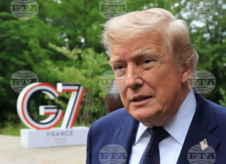 Американският президент Доналд Тръмп на срещата на Г-7 във Франция