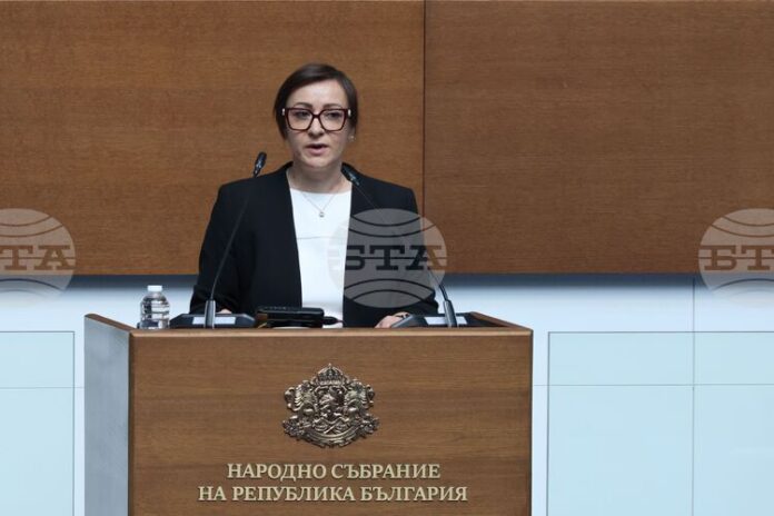 Атидже Алиева-Вели от ДПС стана председател на Комисията по правата на човека, вероизповеданията и жалбите на гражданите