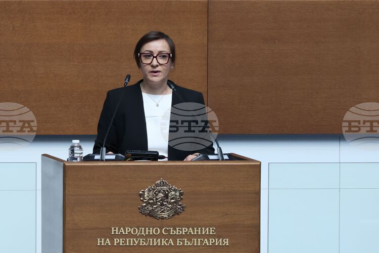 Атидже Алиева-Вели от ДПС стана председател на Комисията по правата на човека, вероизповеданията и жалбите на гражданите