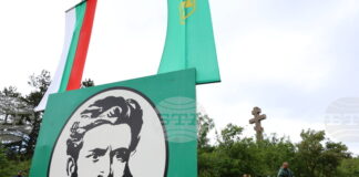 Днес си спомняме за Христо Ботев и загиналите в името на свободата на България, заявиха от "Продължаваме промяната"