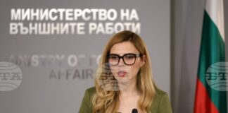 Има и друга държава членка, която изразява резерви към включването на патриарх Кирил в санкционния списък, каза министър Велислава Петрова