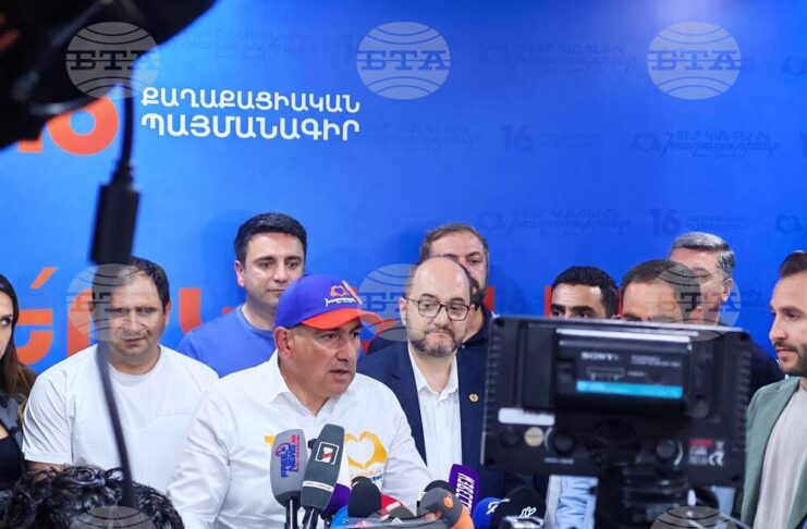 Премиерът на Армения Никол Пашинян на пресконференция след поедата на парламентарните избори. 8 юни 2026 г.