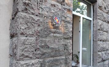 Избирателната активност на парламентарните избори в Армения към 17:00 часа достигна 48,92%, Избирателната активност на парламентарните избори в Армения към 17:00 часа достигна 48,92%,