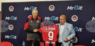 ОБНОВЕНА Любослав Пенев беше представен като нов старши треньор на футболен клуб Локомотив София: „Целите ми винаги са били високи“
