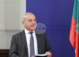 ОБНОВЕНА Няма да бъдат разплащани обществени поръчки, които крият корупционен риск, каза вицепремиерът Гълъб Донев